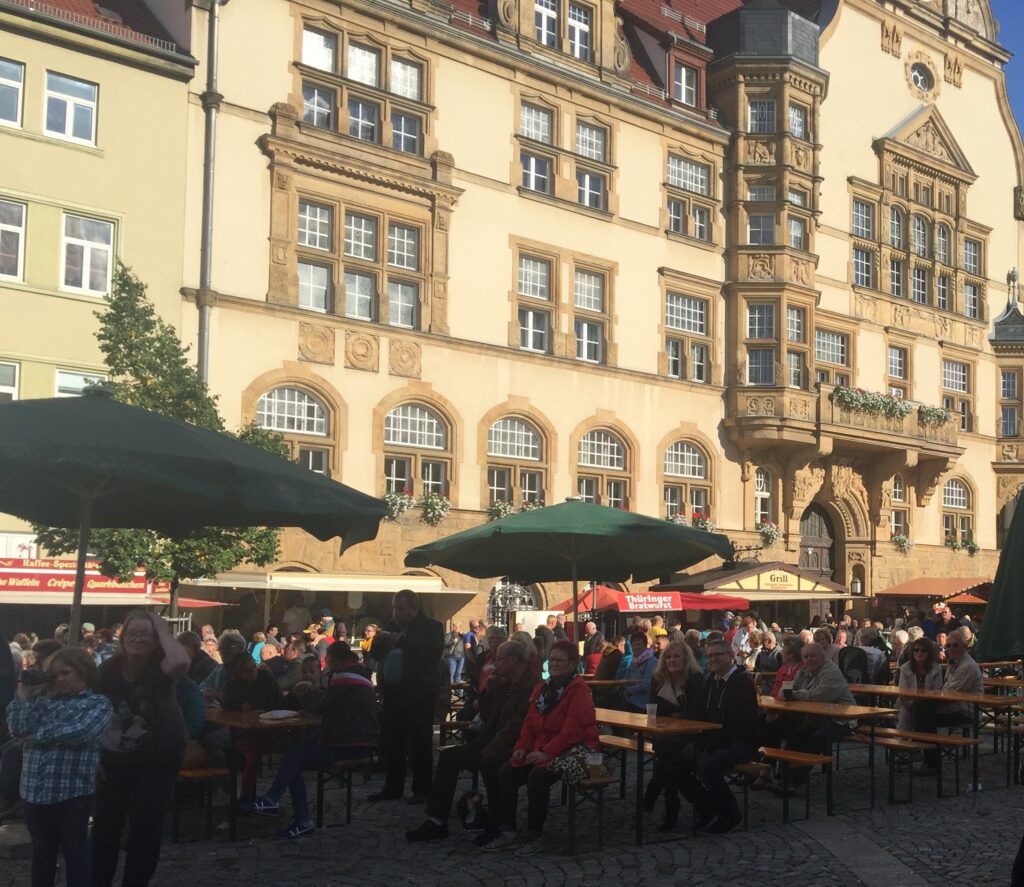 Carsten Riedel, Moderator, Stadtfest Werdau, Markt Mit Rathaus