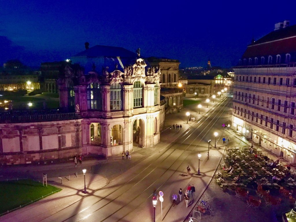 DJ in Dresden gesucht, Dresdner Zwinger und Taschenbergpalais aus dem 6. OG des Felix