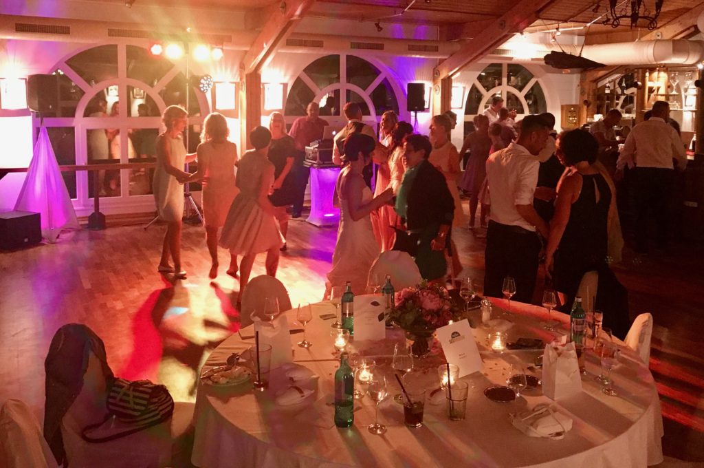 Hochzeit auf der Seebrücke Sellin, Hochzeitsparty mit DJ Carsten Riedel